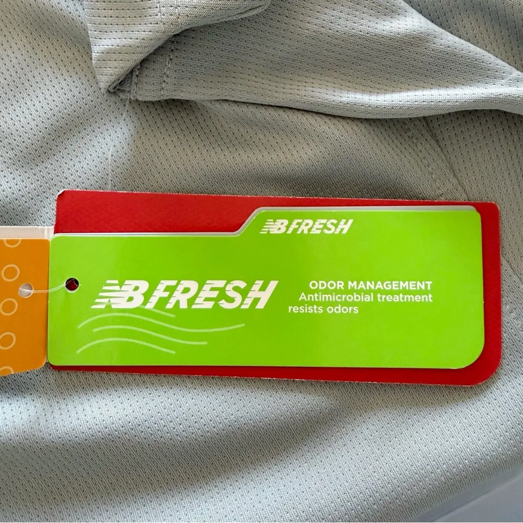 New Balance Womens Performance Tech Polo Size Medium Light Gray Grey Athletic - Image 4