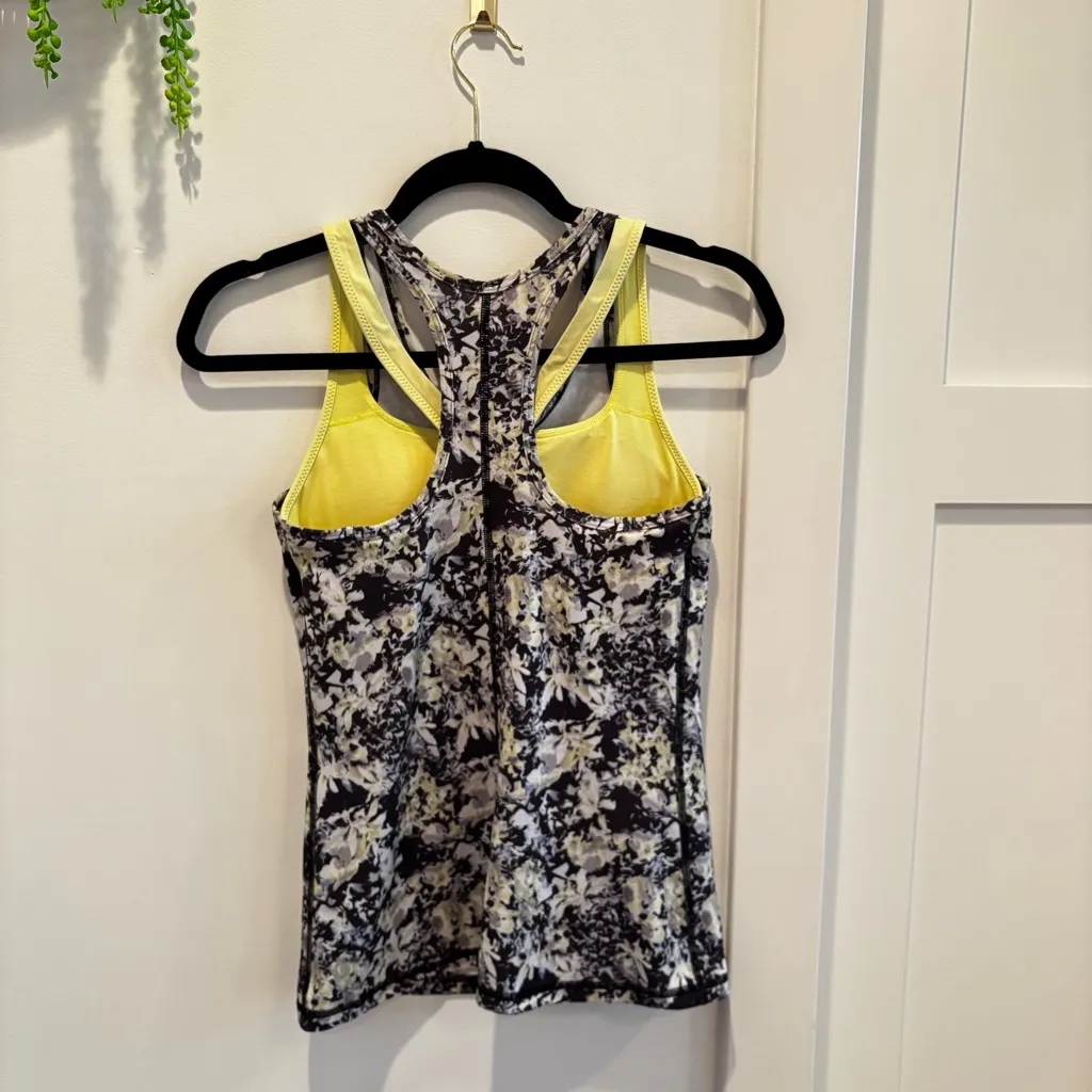 Lululemon Inspiration Tank II Built-in Bra Crosscourt Petal Black Yellow Size 4 - Image 5