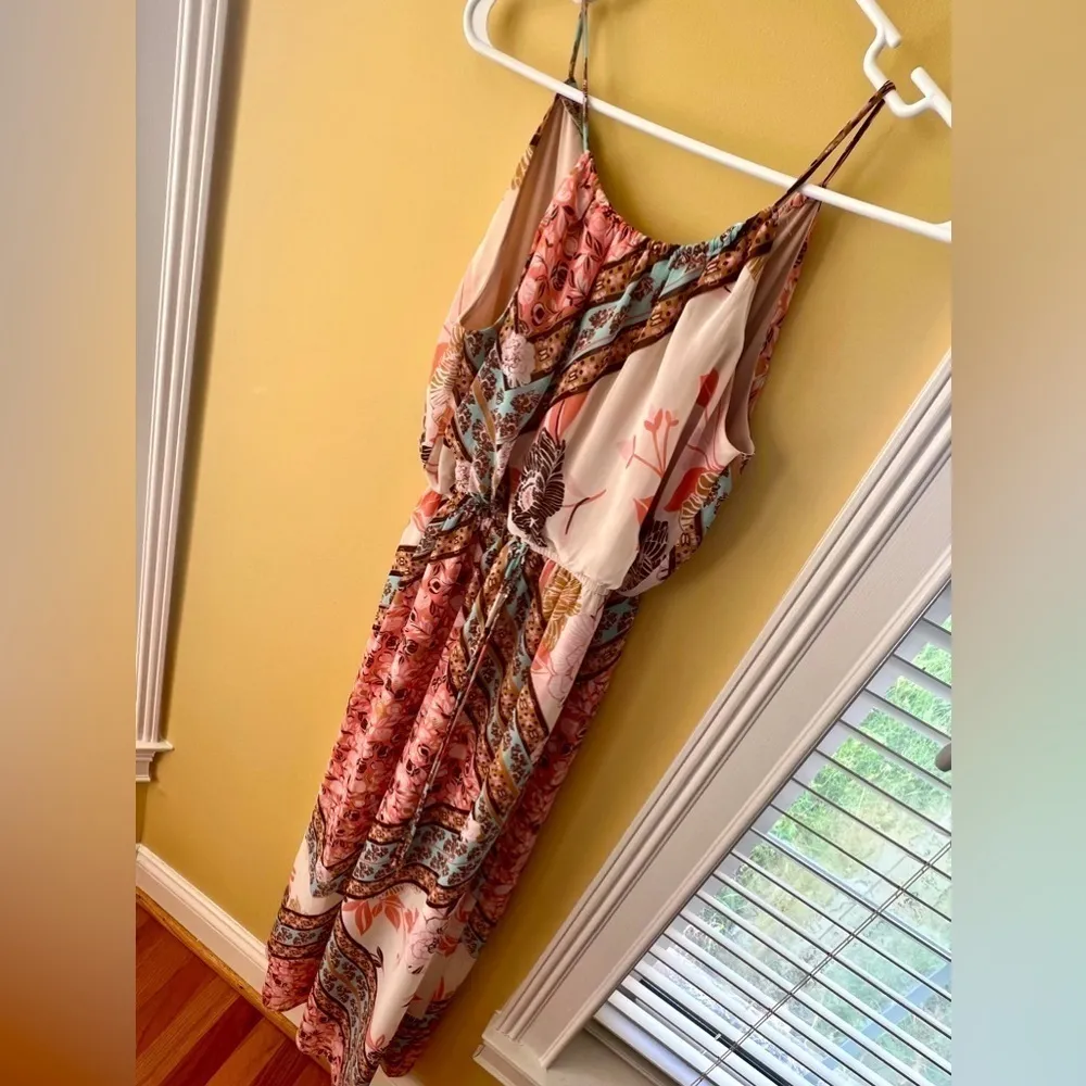 NWOT Sleeveless Floral Dress size Small - Image 2