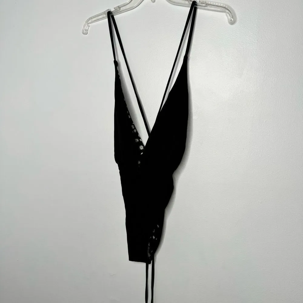 Maaji Plunge Reversible One Piece Black - Black Daisy size medium - Image 4