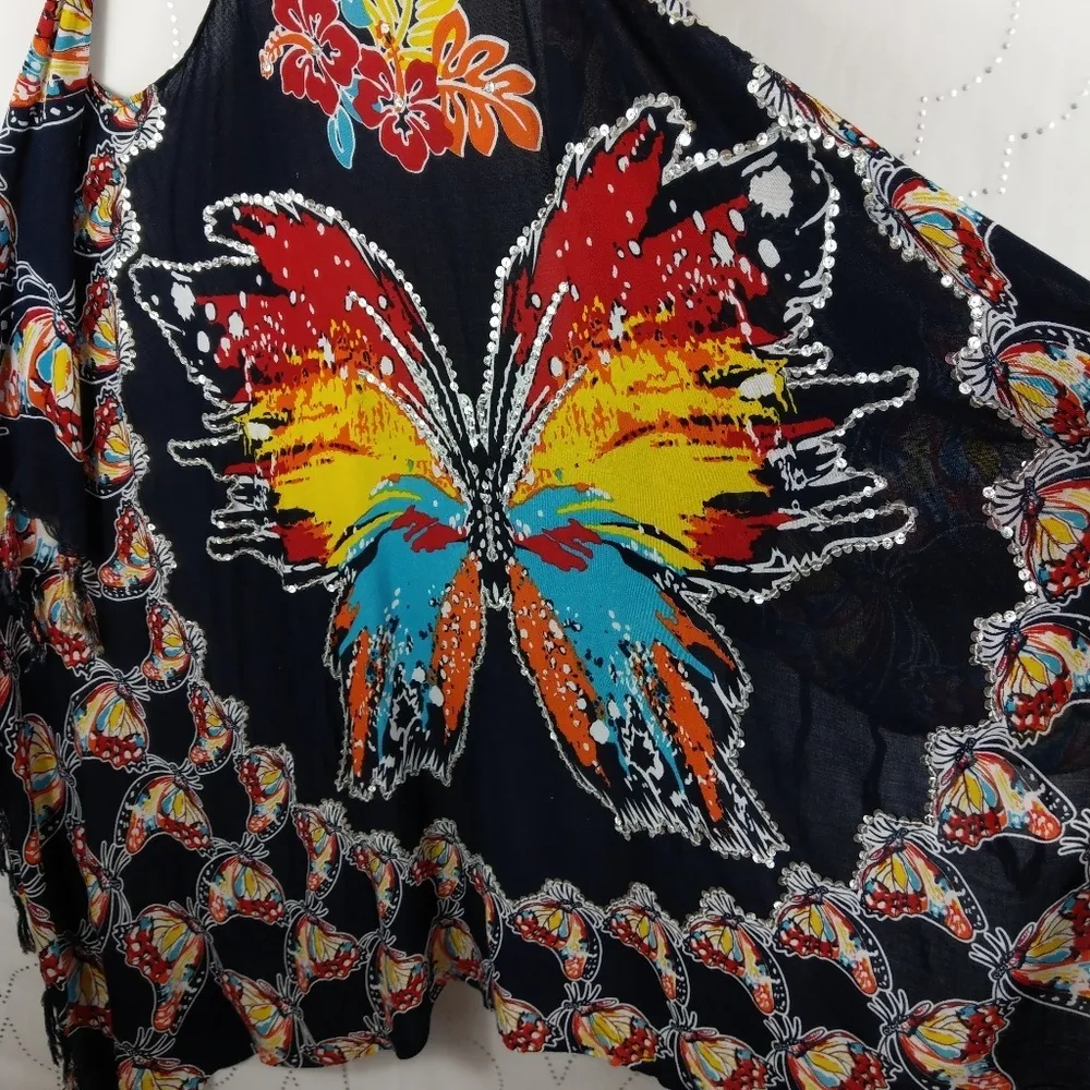 Black with blue flowers butterflies sequence vest Size undefined - Image 7