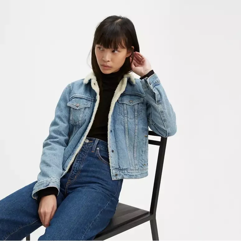 LEVI’S Sherpa Denim Jacket - Image 2