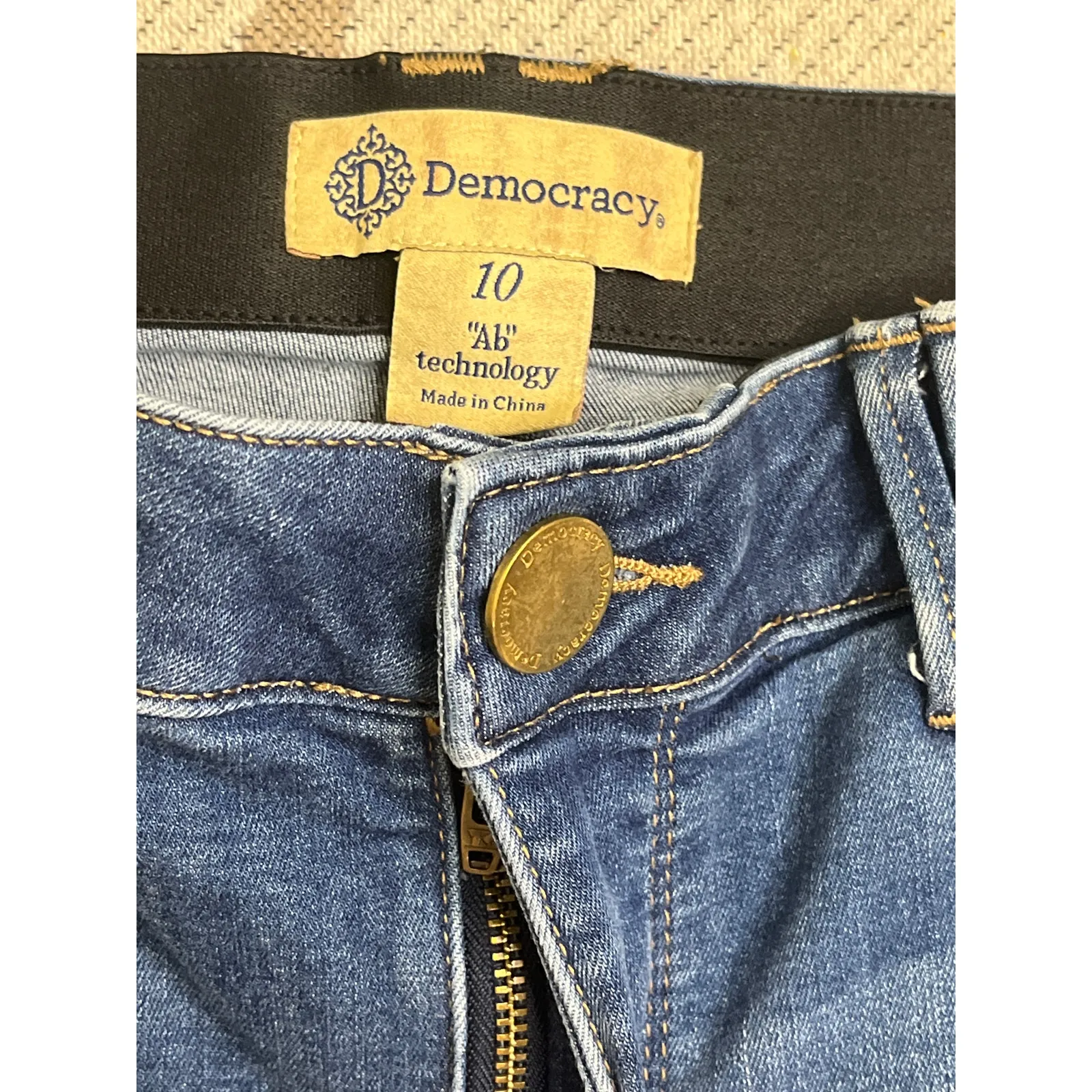 Democracy Denim "Ab"solution Itty Bitty Bootcut Blue Jeans, size 10, MSRP $88 - Image 9