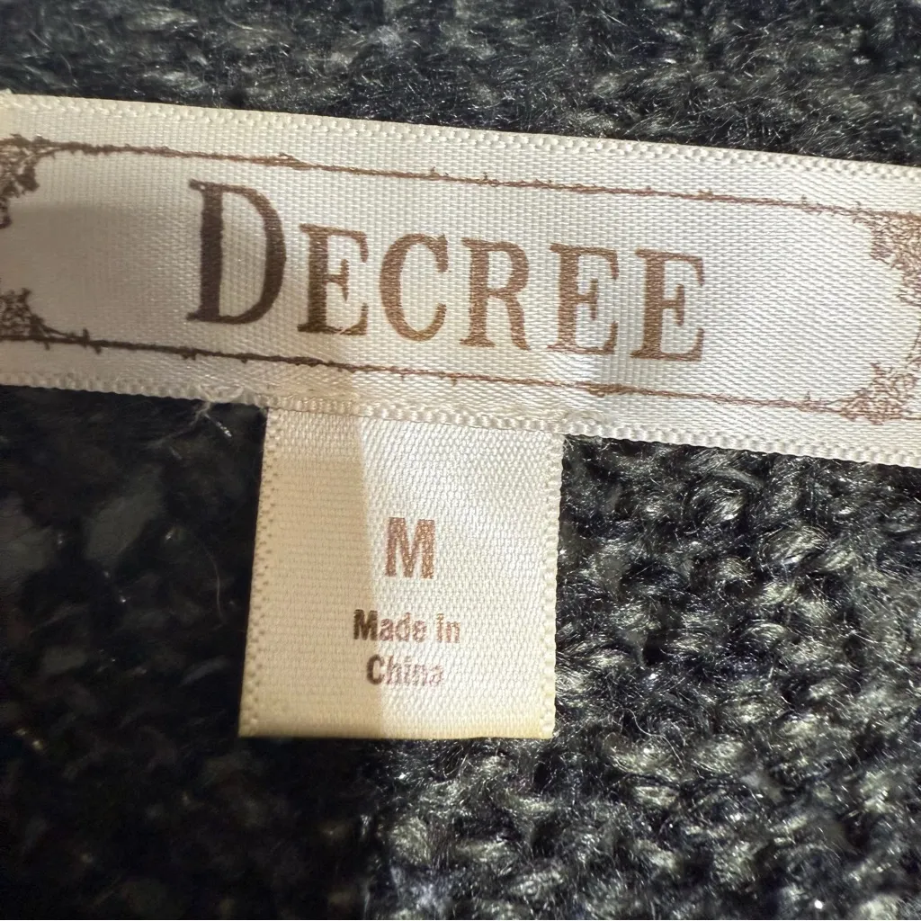 Decree Sparkly Charcoal Knit Sweater Juniors Size Medium - Image 5