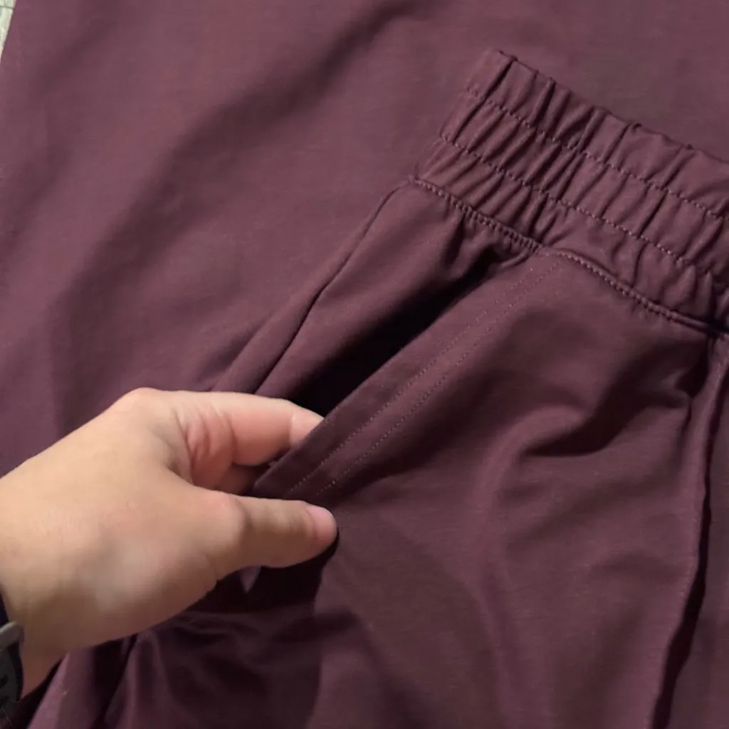 NWOT Aerie Maroon Wide Leg Sweatpants Size Large - Image 3