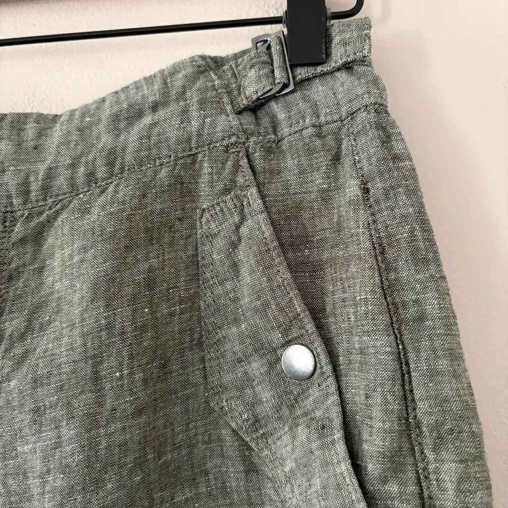 Athleta Voyager 100% Linen Shorts in Aspen Olive green Size 6 - Image 6