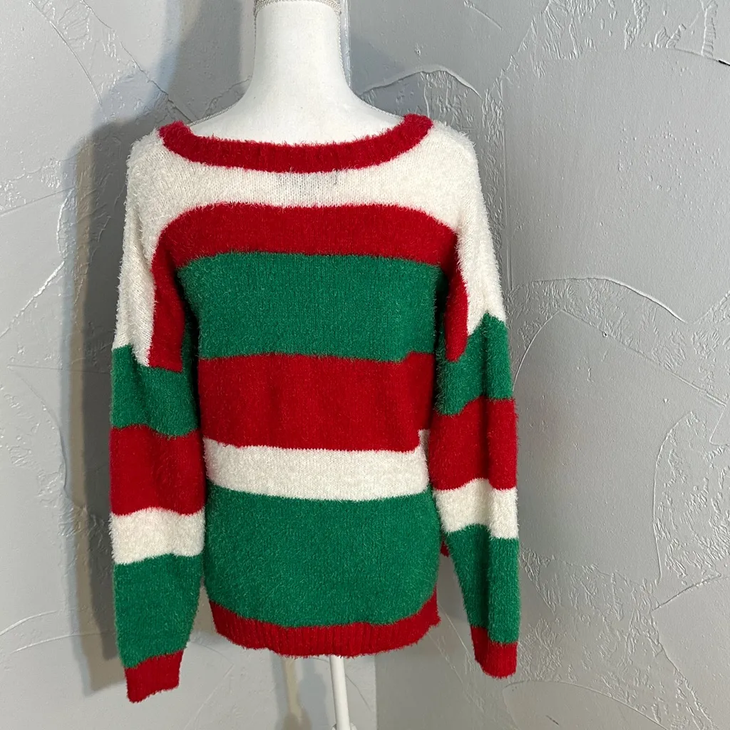 United States Sweaters Festive Llama Crew Neck - Red, Green, White - Image 5