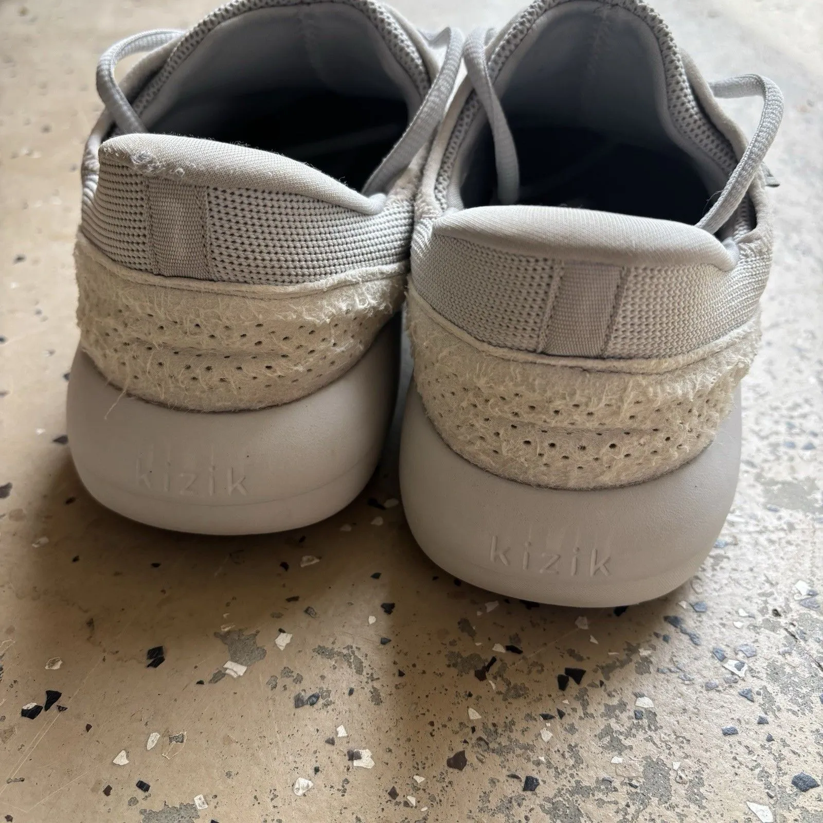 Kizik Sneakers M 9 W 10.5 Light Gray Walking Shoes Athletic Madrid Eco Knit - Image 5