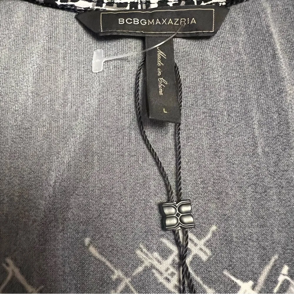 BCBG MaxAzaria Adele Wrap Dress - Image 7