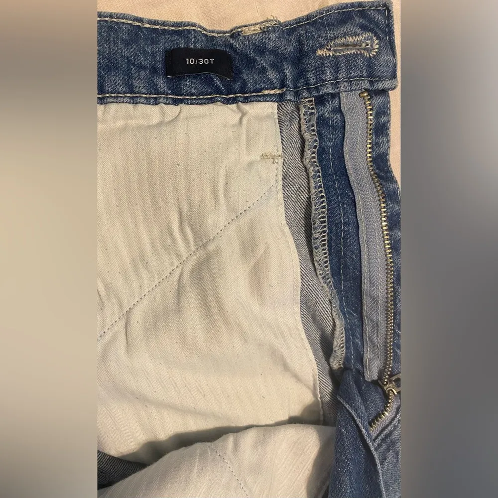 Gap size 10/30 Tall Fold Over Pocket Medium Wash Denim Jean Cut-Off SKIRT - Image 7