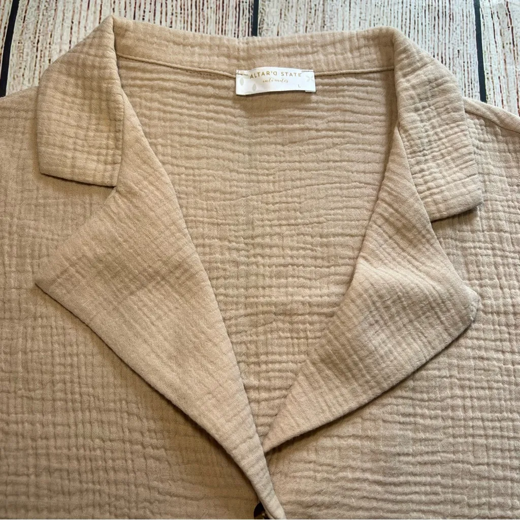 Altar’d State Coastal Button Up Top Women’s Size Large Gauze Cotton Tan‎ Blouse - Image 3