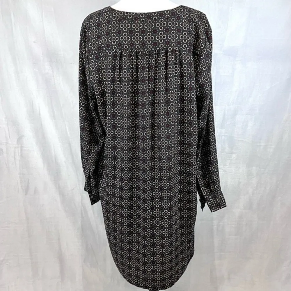 Ann Taylor  long sleeve gray all over print Henley shirt dress size large - Image 3