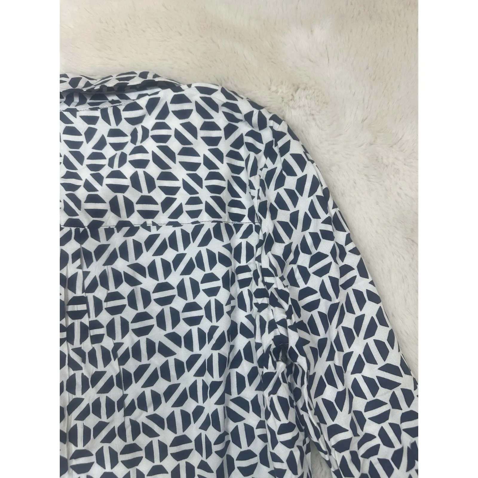 Alexander Jordan Womens Button Shirt Top medium Blue and White NWT - Image 14