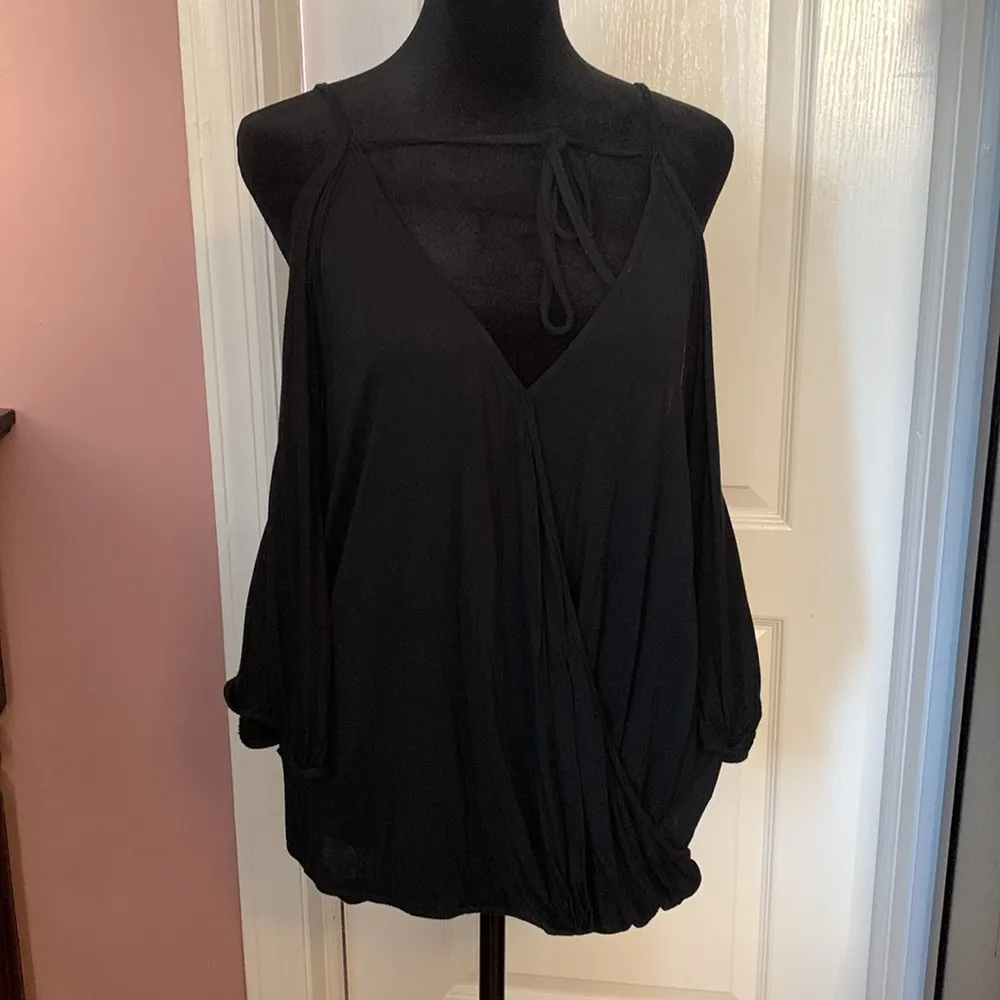 Venus  Black Cold Shoulder Top - Image 5