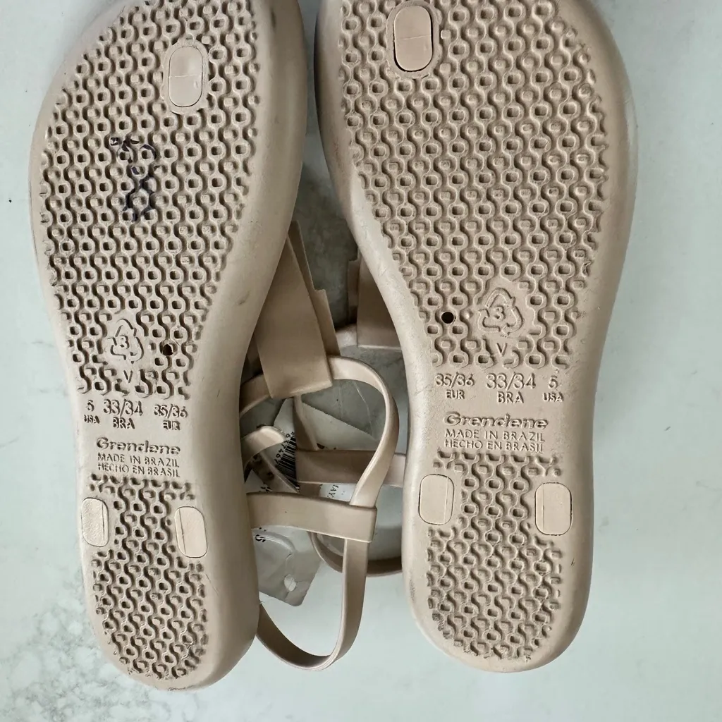 Ipanema Cream Studded Sandals size 5 NWT - Image 5