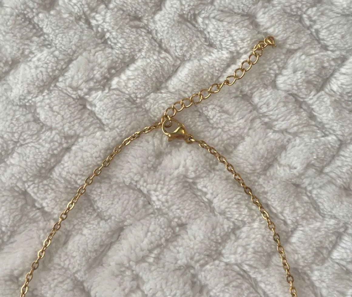 Letter G Necklace Gold - Image 3