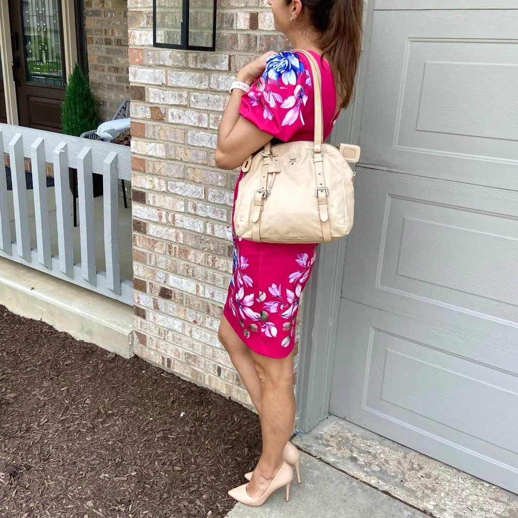 NICE 🧡LOVELY❤️PRADA💛 leather bag - Image 2