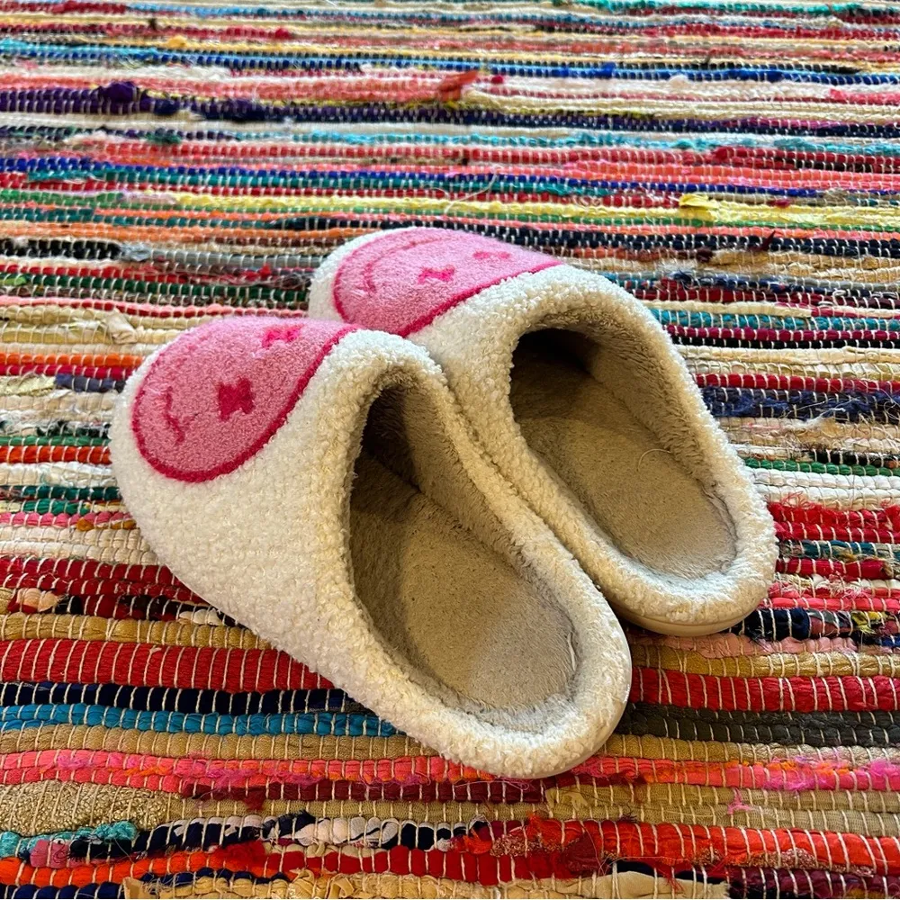 Link Neon Smile Face Slippers Lightning Bolt Eyes Women Size 8 / 9 White - Image 4