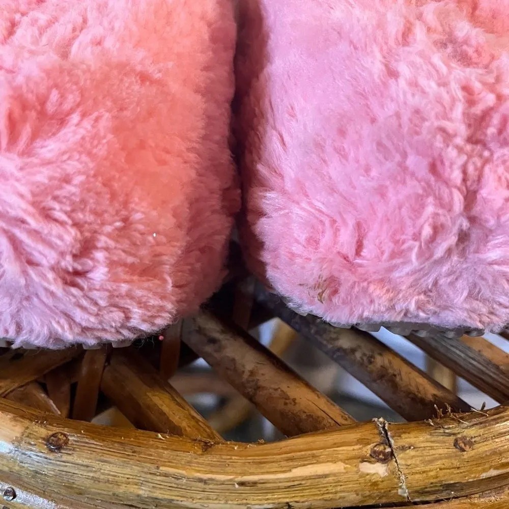 UGG Pink‎ Fuzz Sugar Slipper Clog Size 6 - Image 4