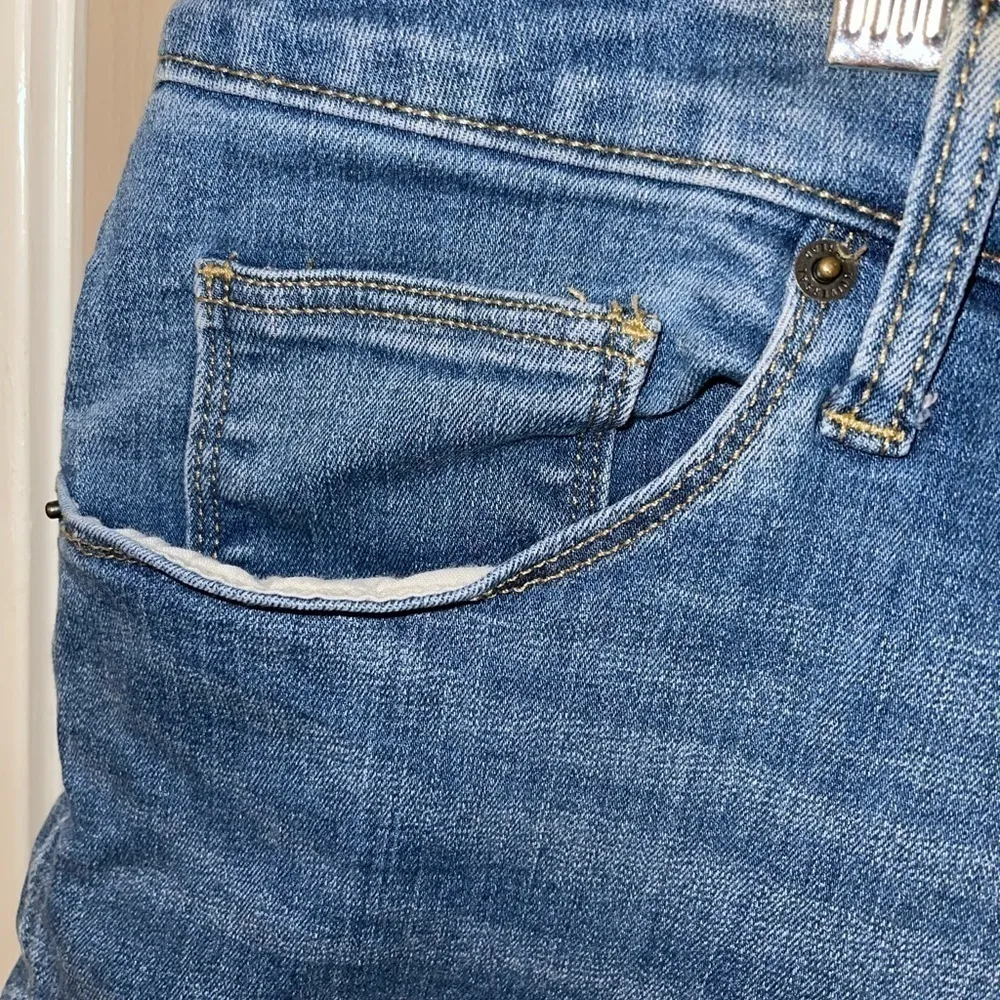 Universal Threads Universal Thread Denim Shorts - Image 2