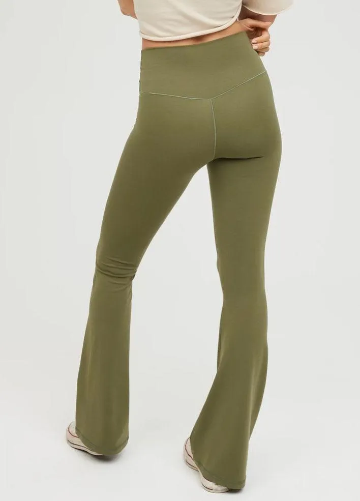 Aerie Real Me High Rise Crossover Flare Leggings Size Medium EUC - Image 2