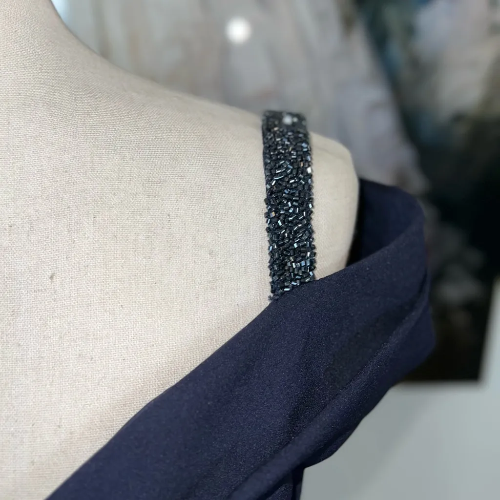 Gorgeous Lauren Ralph Lauren Navy Cold Shoulder Mother of the Bride Gown! - Image 4