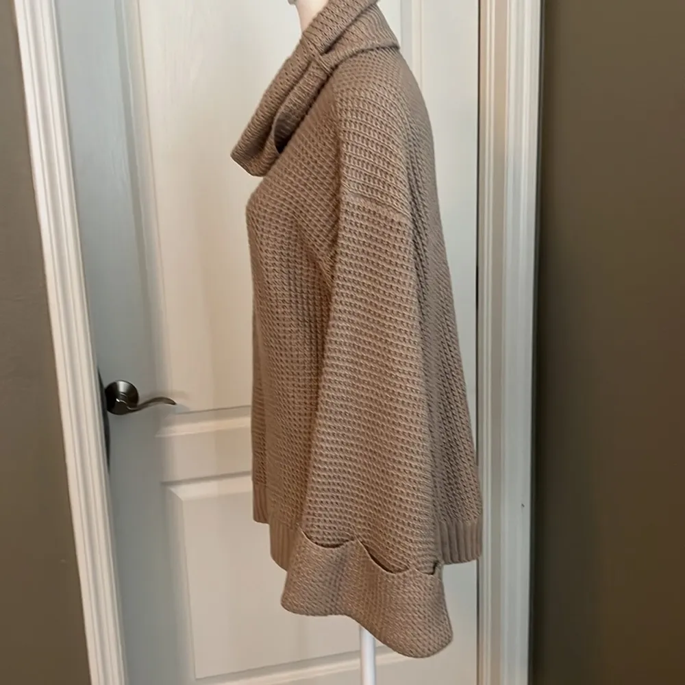 Show Me Your Mumu Hicks Sweater Size Small - Image 4