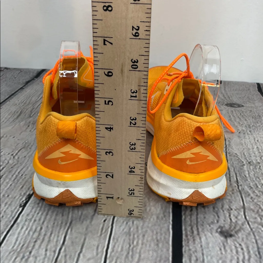 Nike Terra Kiger 9 Nike Trail Running Shoes Womens Size 9 Melon Tint White - Image 10