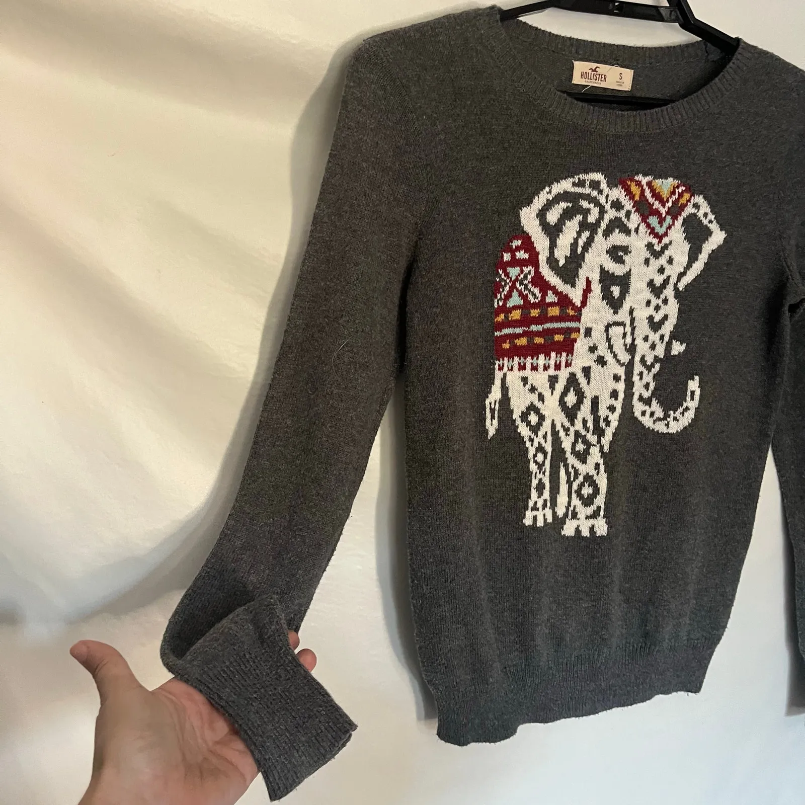 Hollister Elephant Sweater Sz Small Dark Knit Y2K Boho Cozy Soft Preppy Indie - Image 3