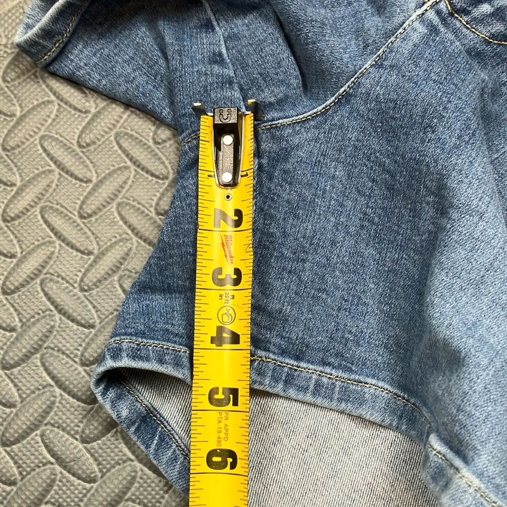 St. John's Bay Women’s Light Blue Jean‎ Shorts Size 14 - Image 7