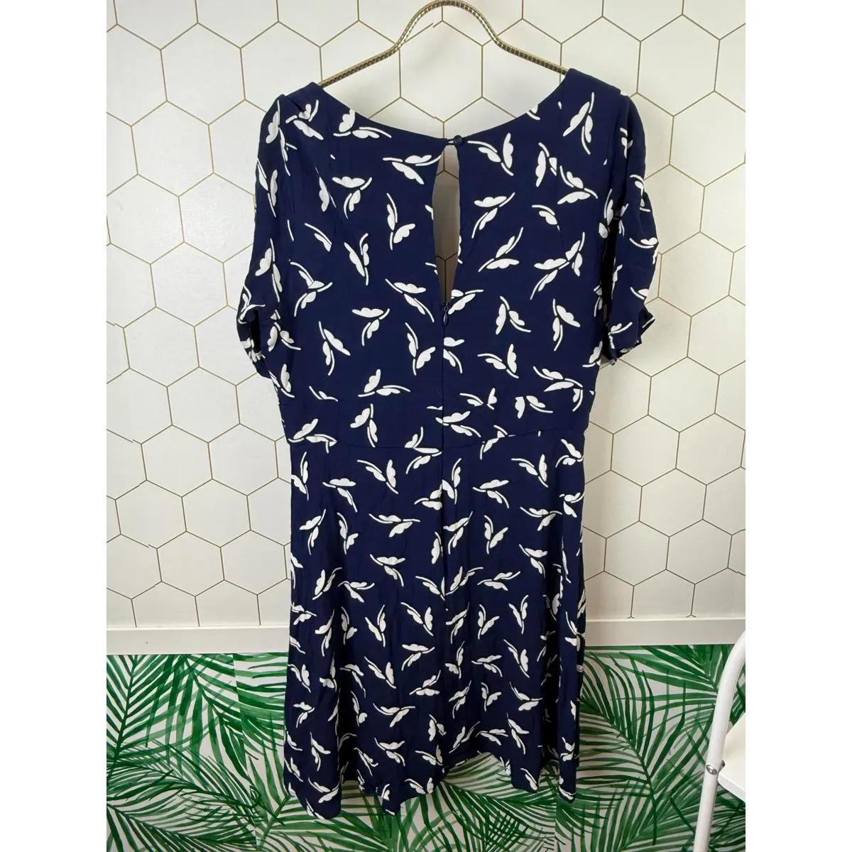 Maeve by Anthropologie Navy and White Fern Ruched Dress - Size - 12 - Image 4