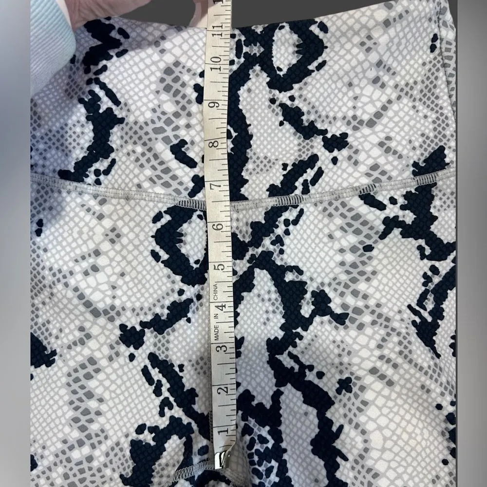 Balance Collection Womens Contender High Rise  Legging Soft Snake Print Sz SMALL - Image 8