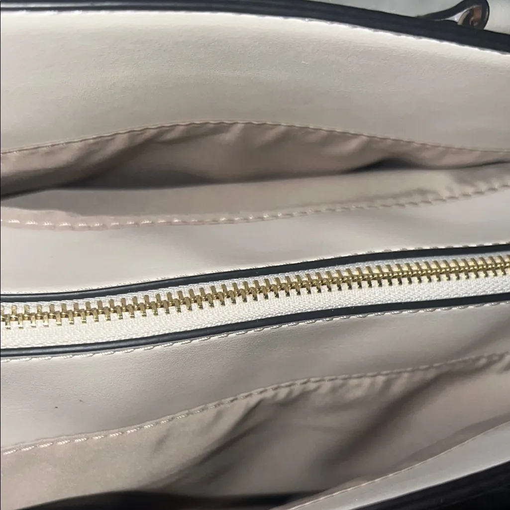 Nine West  White Satchel Chic‎ Structured Design - Image 12