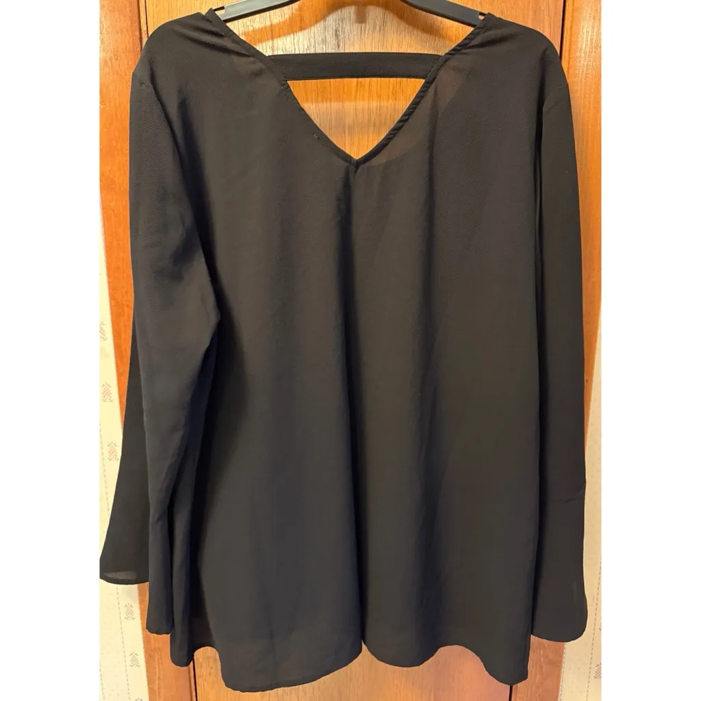 Ruff Hewn Black Top with Floral Embroidery - Image 3