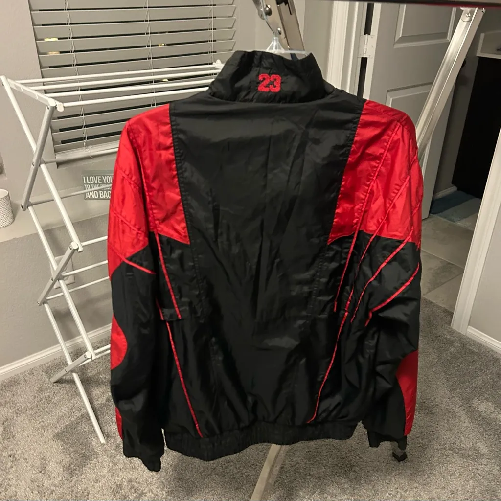 Air Jordan Vintage Windbreaker Jacket SMALL - Image 6
