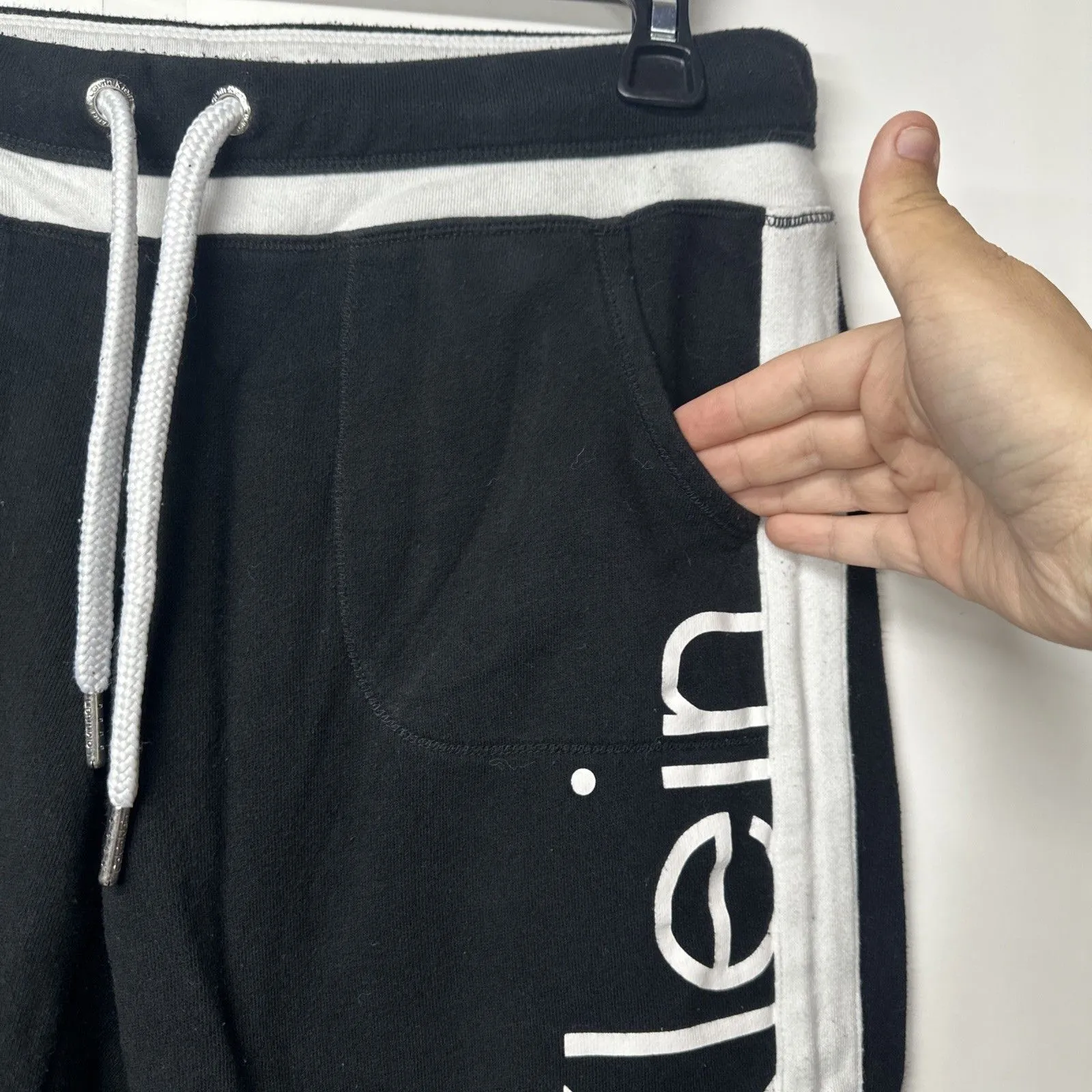 Calvin Klein Women's Sweatpants Size Small Black Joggers 33" Waist - Image 6