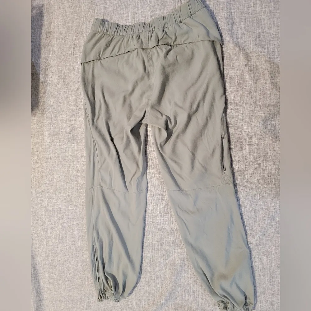 Lululemon Joggers - Image 9