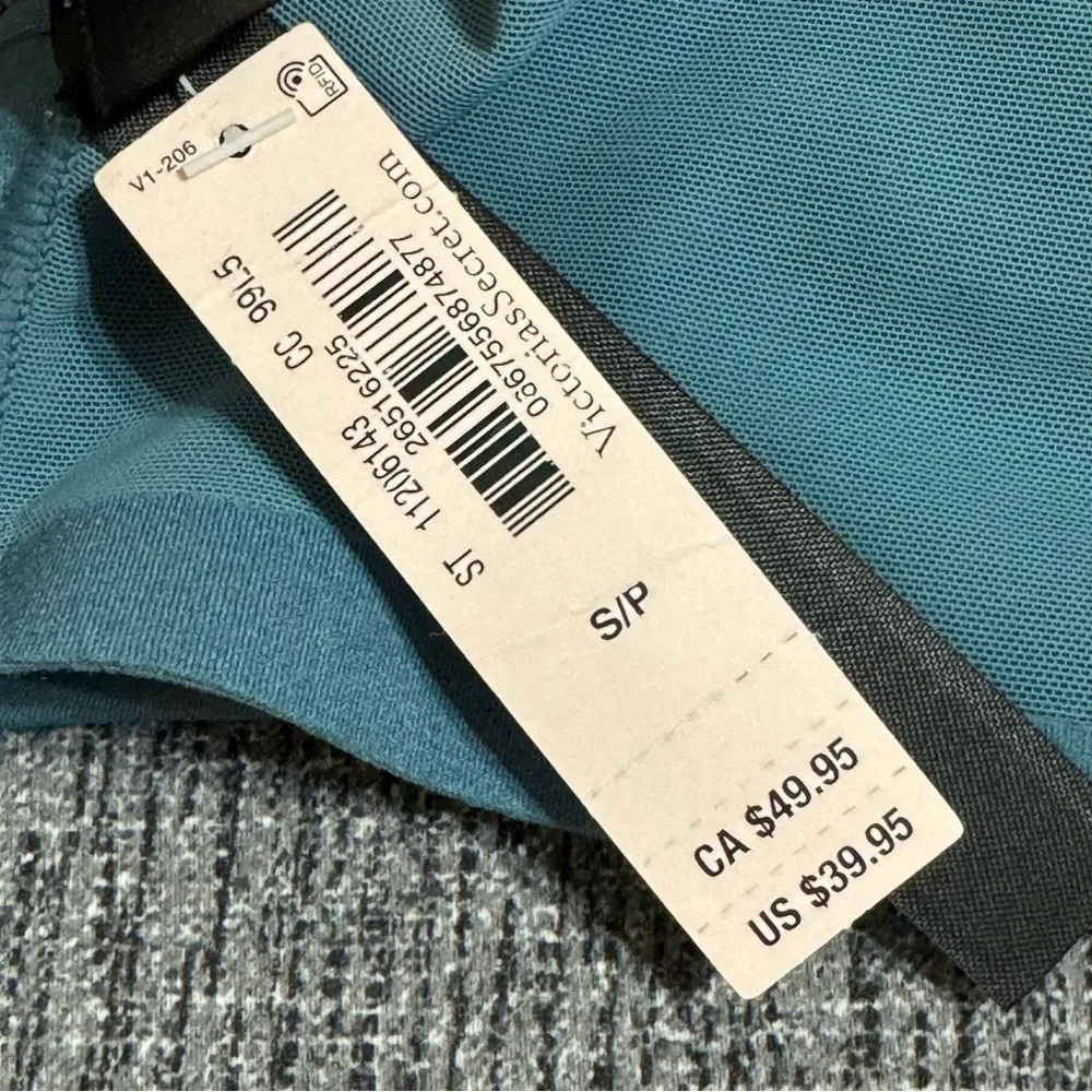 Victoria’s Secret Live On Point Sports Bra - Image 10