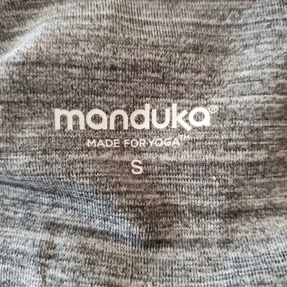 Manduka Gray Capris (S) - Image 8