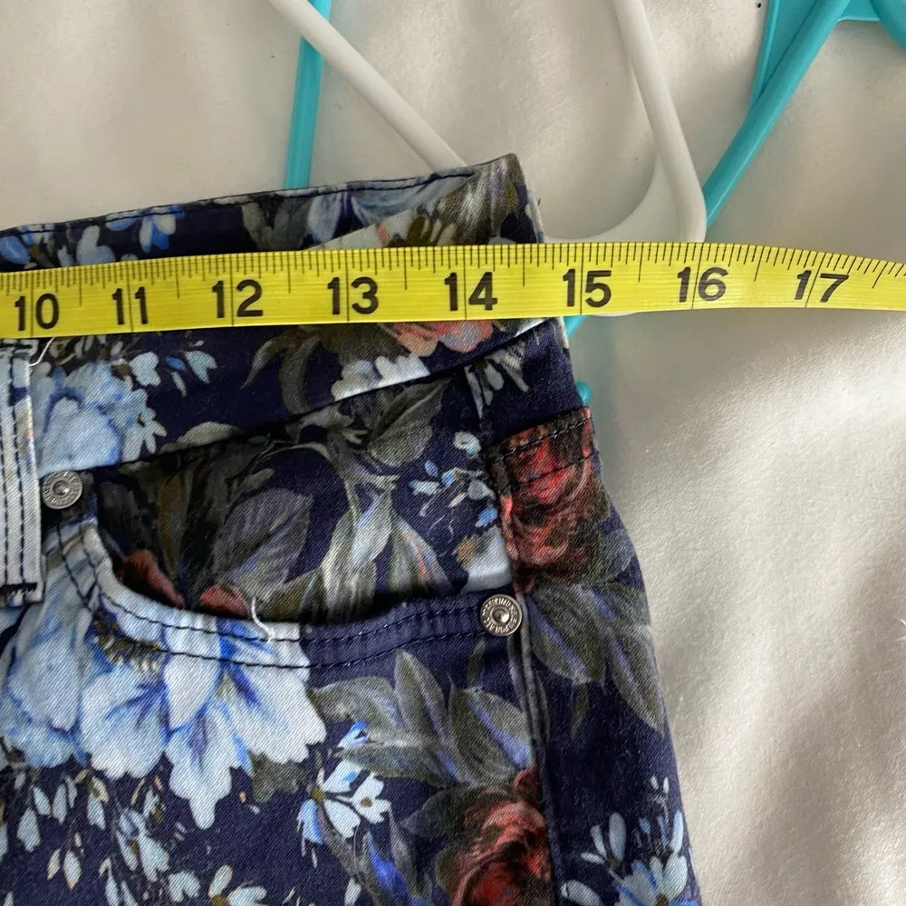 7 For All Mankind High-Waist Skinny Jeans Blue Duchess Garden Print Size 28 - Image 5