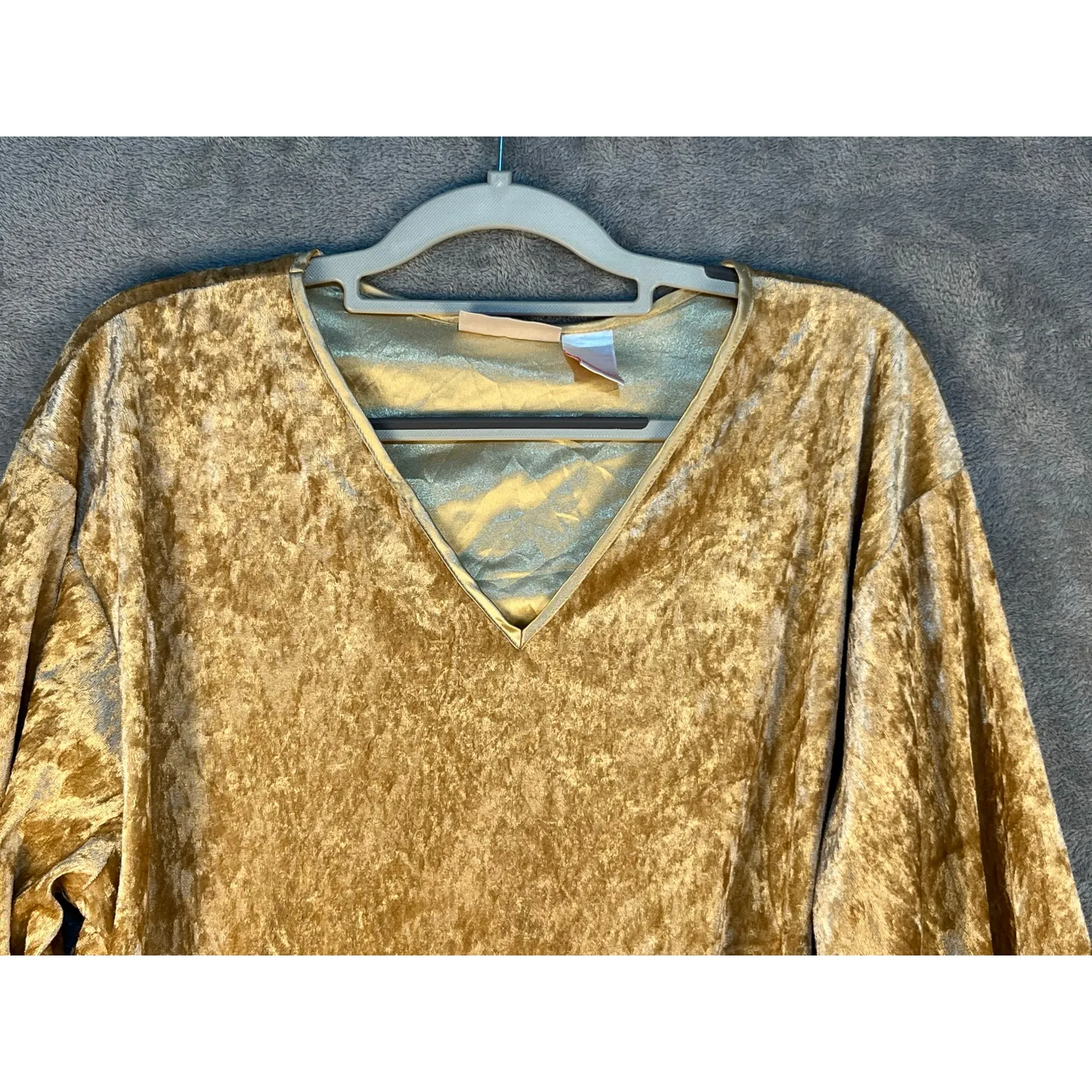 VTG Gold Crushed Velvet Blouse 1X 3/4 Sleeve Satin Cuff Renaissance Coquette Size XL - Image 2