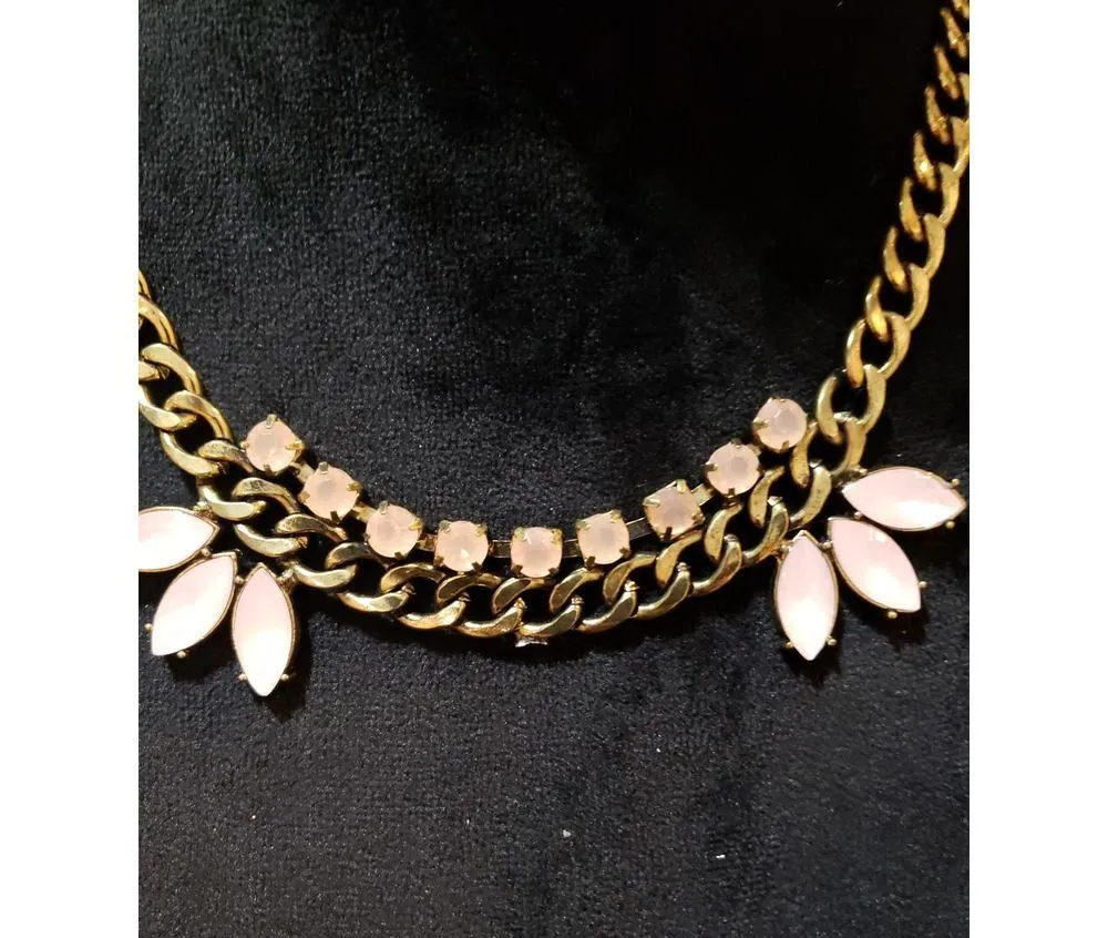 Womens Gold Tone Faceted White Teardrop Beads Collar Necklace - Image 3