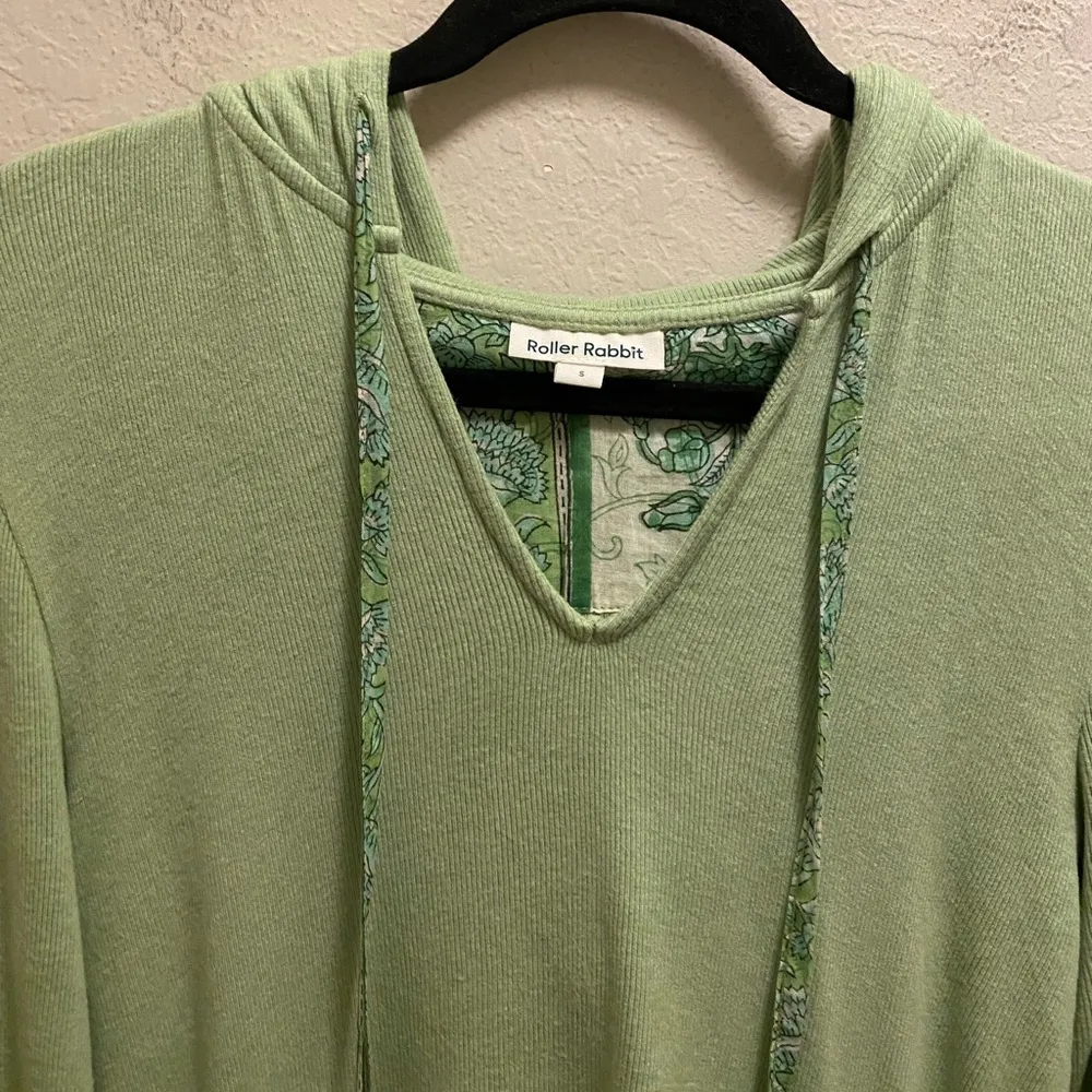 Roller Rabbit Green Lena Ribbed Long Sleeve Hoodie Size Small - Image 2