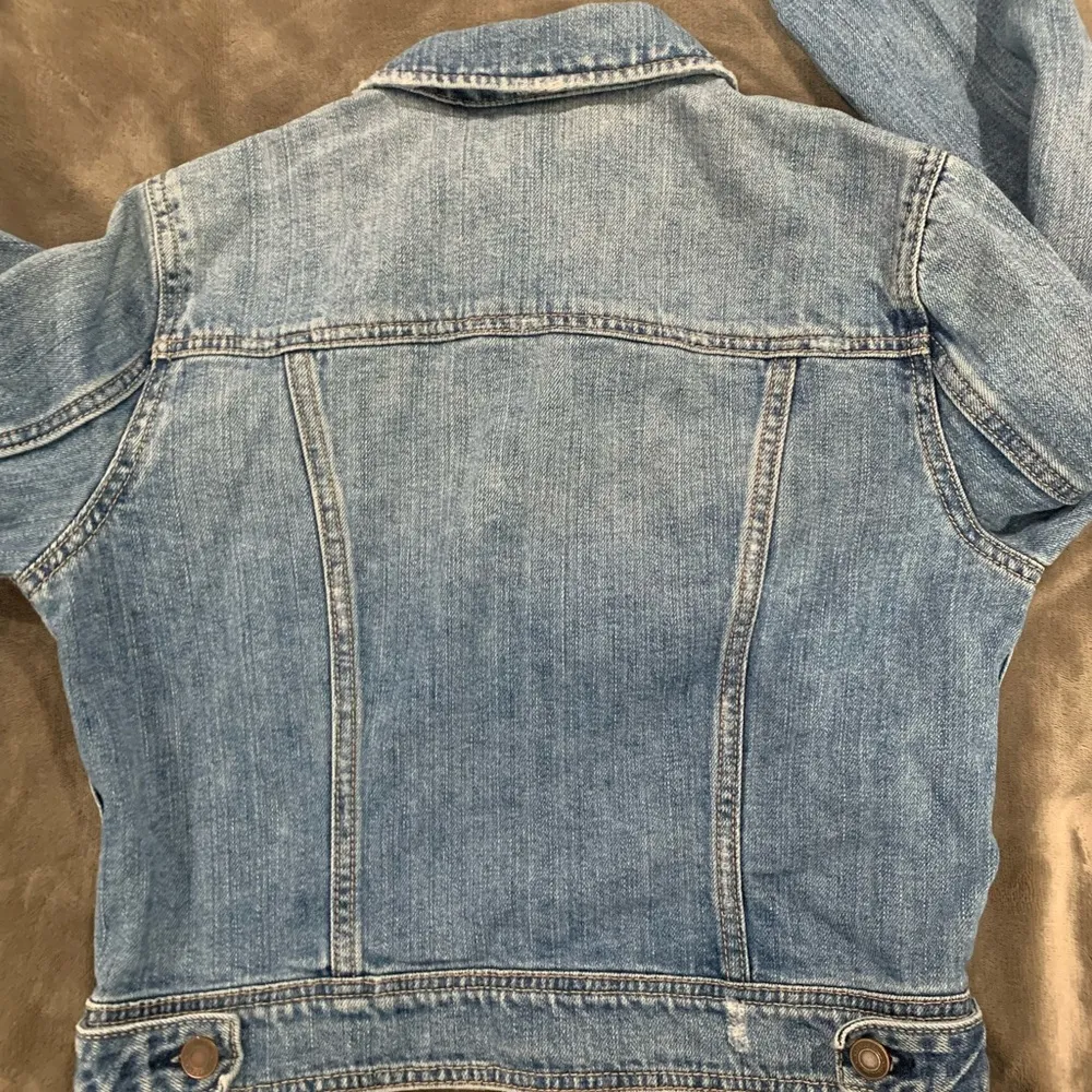 American Eagle  Short Denim Jacket Size M - Image 6