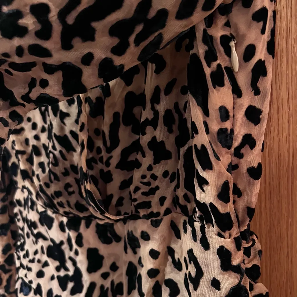 ASTR the Label Nikita Burnout Leopard Print‎ Long Sleeve Ruched Mini Dress Small - Image 14