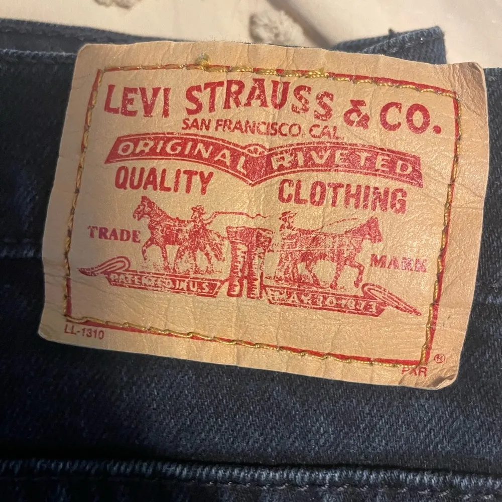 Levi Strauss Bootcut Jeans - Image 6