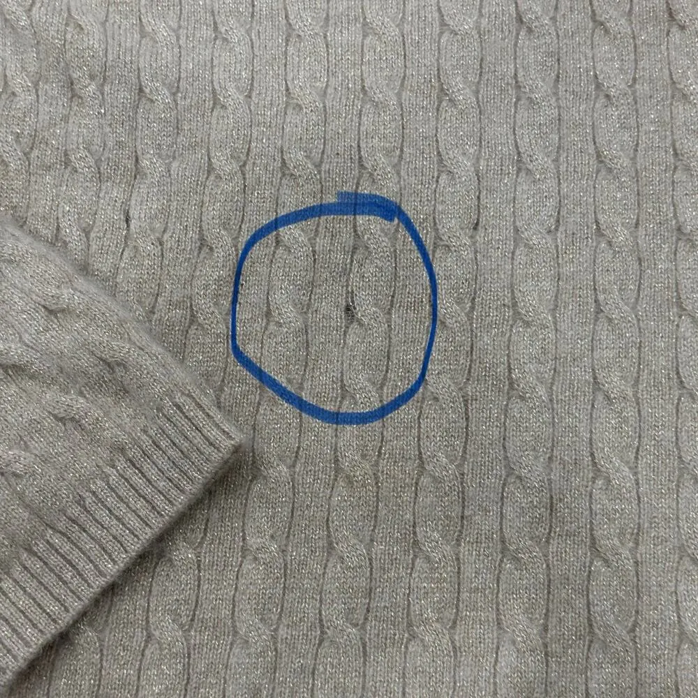 Vintage Charter Club Size XL Metallic Gold Cashmere V-Neck Cableknit Sweater - Image 5