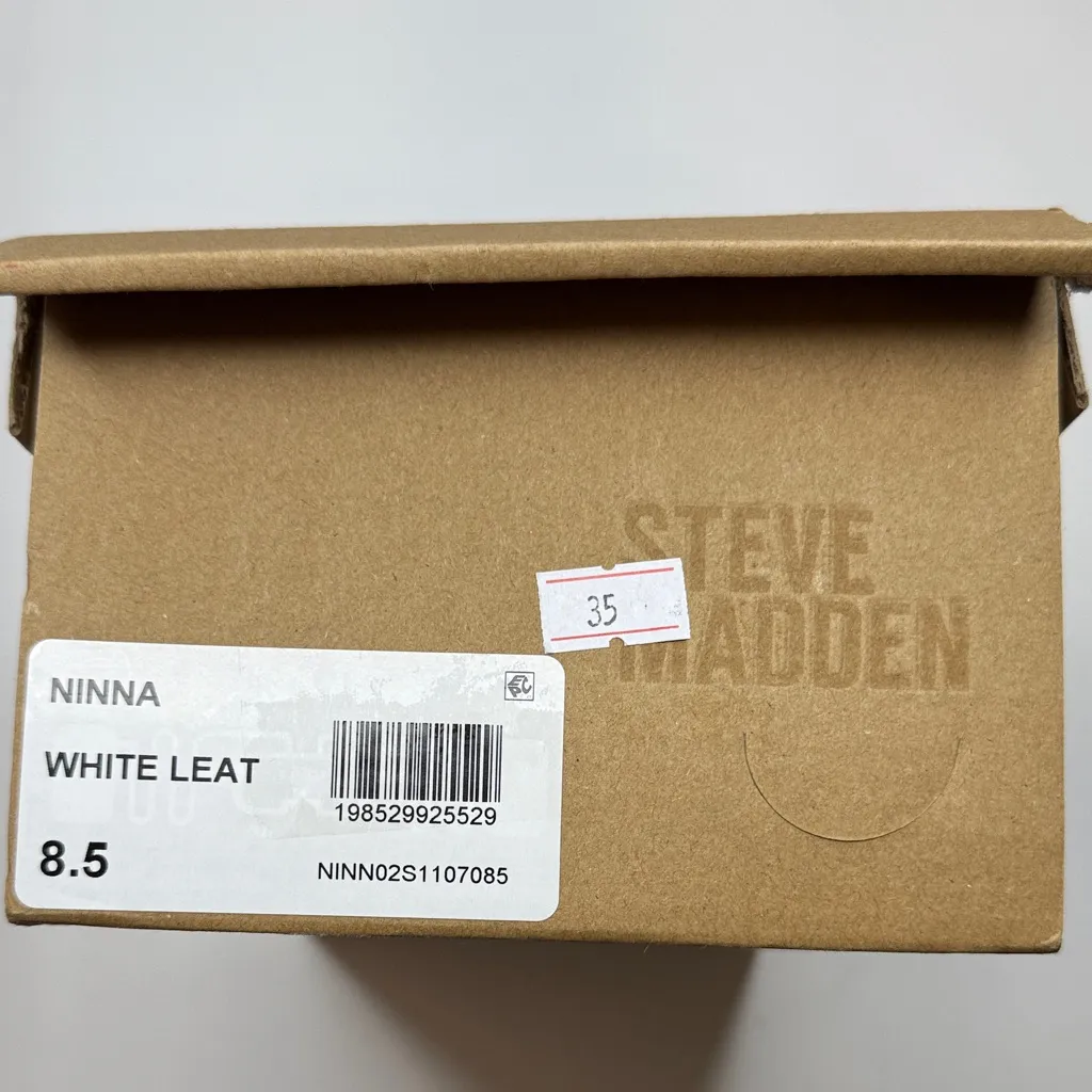 Steve Madden Women's Ninna Blade Heel Thong Sandals- White Leather- Size 8.5 - Image 5