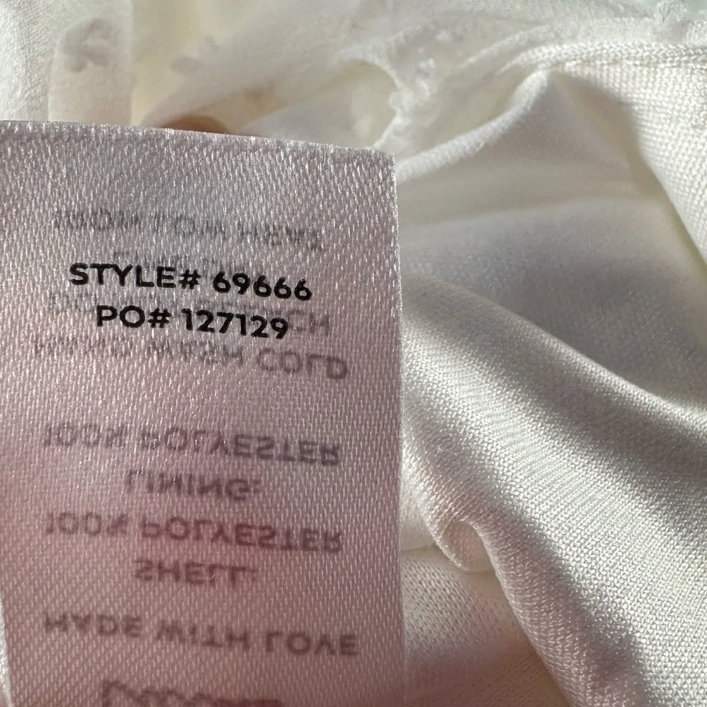 Lulus Only Lovers Swiss Dot Short‎ Cape Sleeve Midi Dress in White Size Medium - Image 12