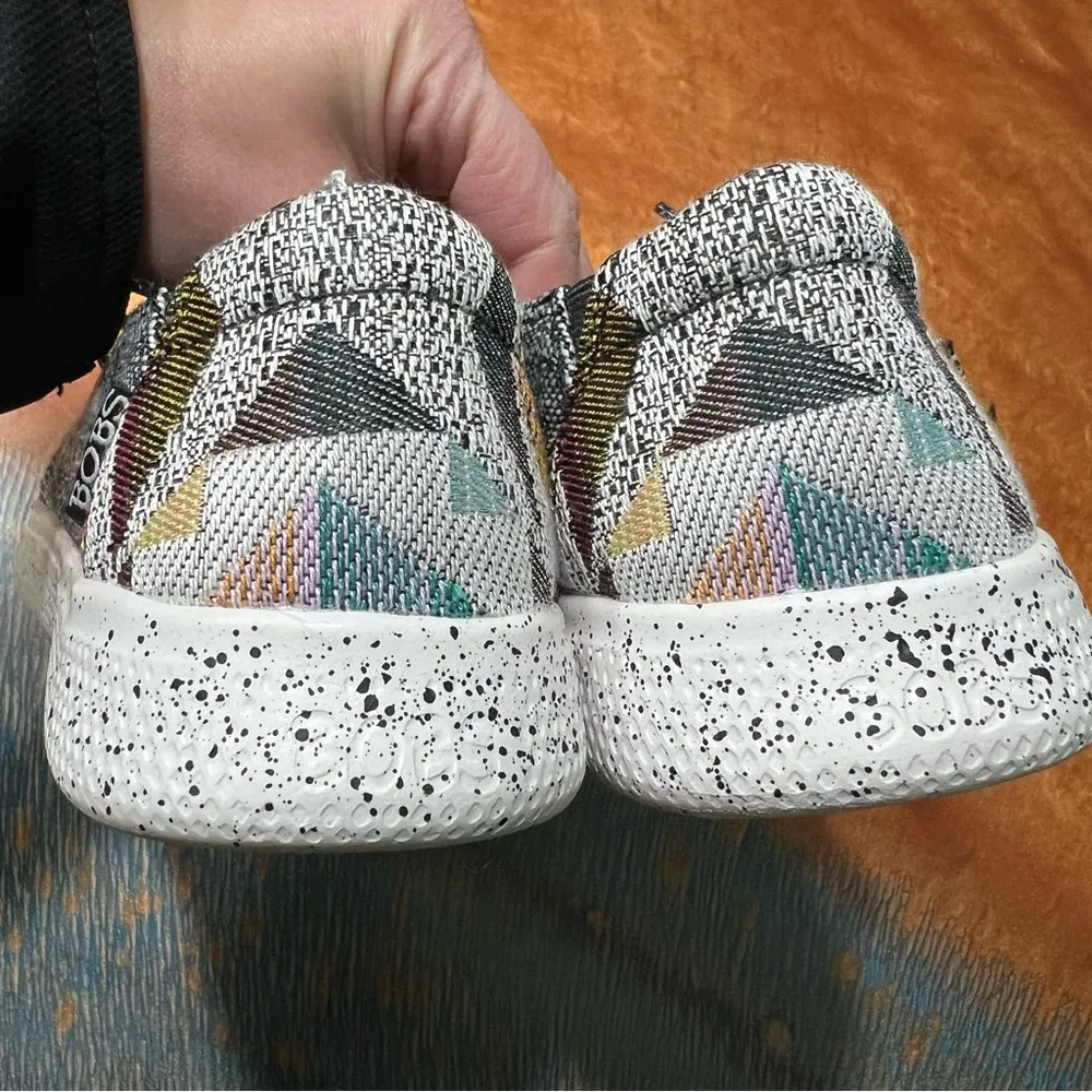 NWT Bobs Skechers Slip on Skipper Big Skies Shoes size 6 black gray print - Image 5